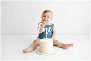 Sonoma County Cake Smash Photo Session