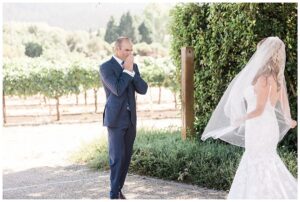 first look at sonoma county wedding