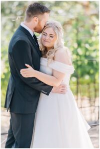 first look at kunde winery wedding sonoma