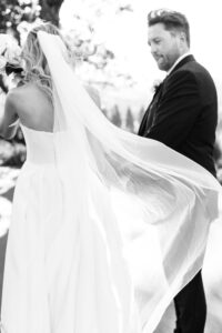 husband and wife portraits at healdsburg winery