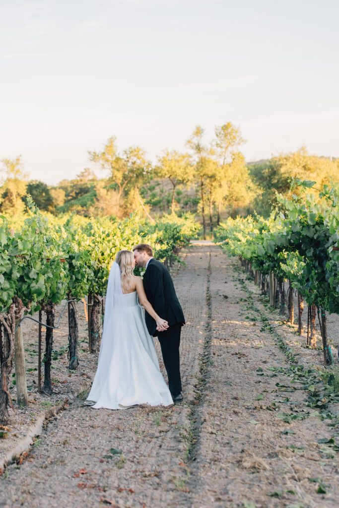 wine country wedding couple 