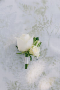 groom bouquet at all white floral wedding in healdsburg