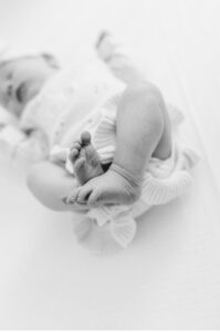 newborn toes photo
