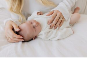 lifestyle newborn photo shoot